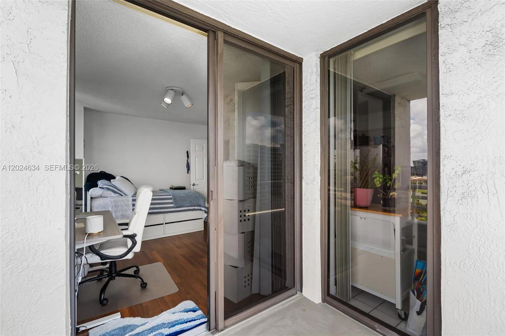 Real estate property located at 3300 192nd St #1601, Miami-dade, Parc Central Aventura Eas, Aventura, FL