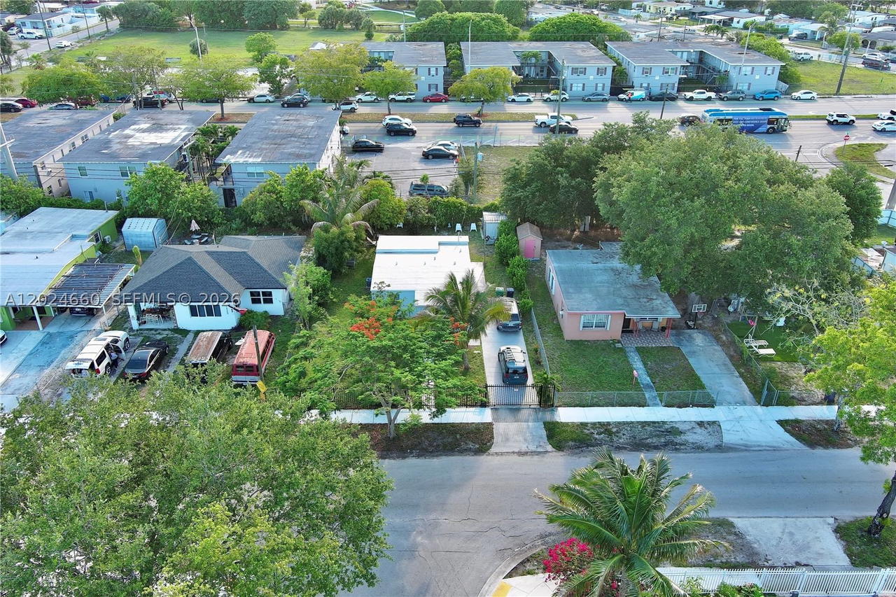 Real estate property located at 14370 21st Ct, Miami-dade, Magnolia Gardens Consolid, Opa Locka, FL