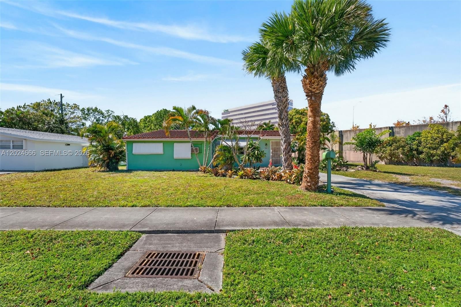 Real estate property located at 5931 1st Ave, Broward, Patterson Park 2 Add, Oakland Park, FL