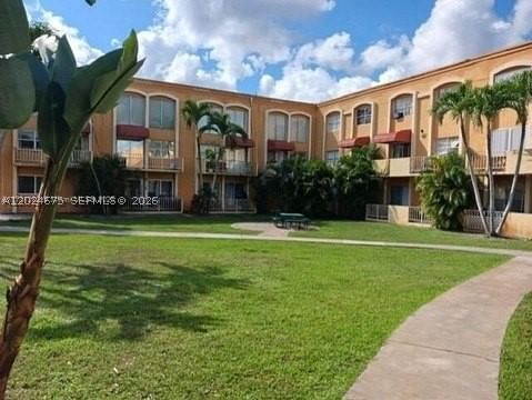 Real estate property located at 18111 68th Ave F203, Miami-dade, Venetian Gardens At Count, Hialeah, FL