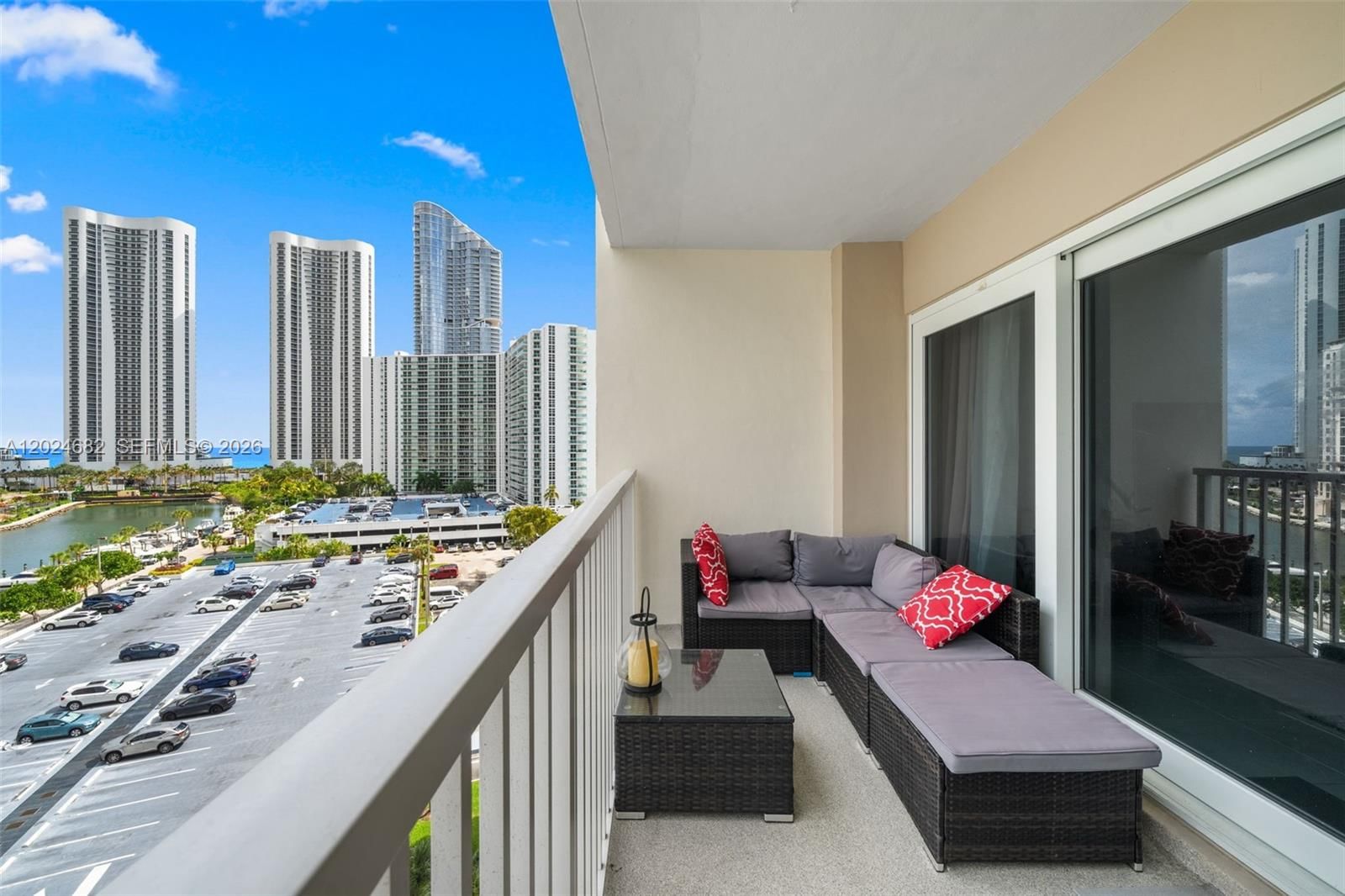 Real estate property located at 300 Bayview Dr #807, Miami-dade, Arlen House Condo, Sunny Isles Beach, FL