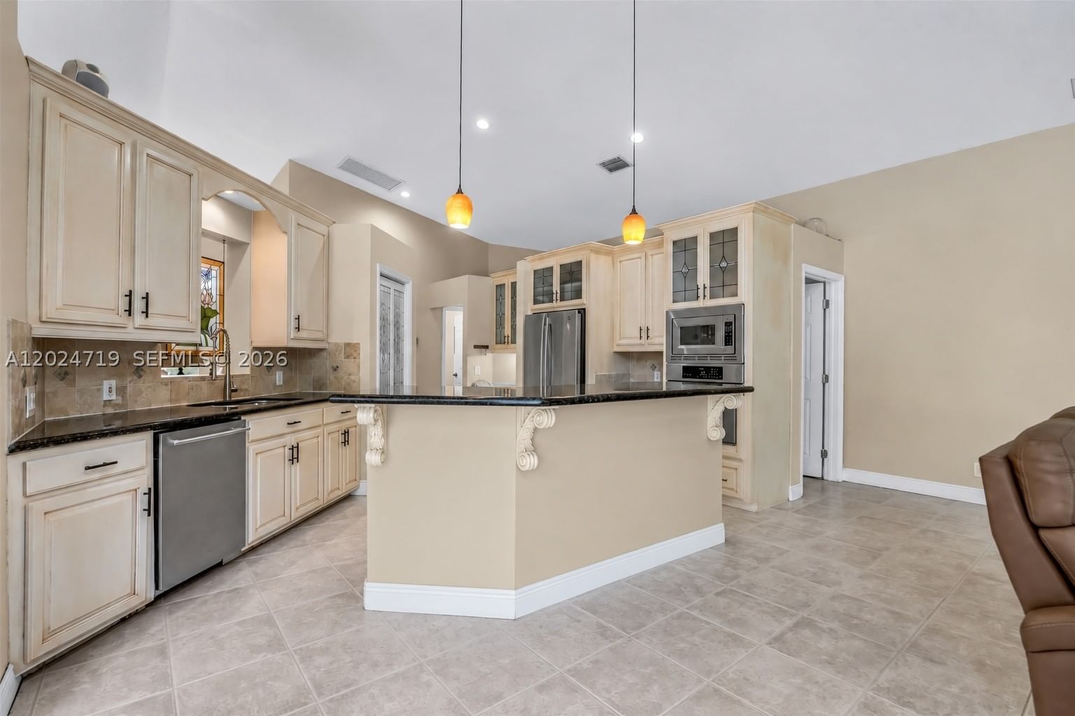 Real estate property located at 14501 18th Ct, Broward, Fla Fruit Lands Co, Davie, FL