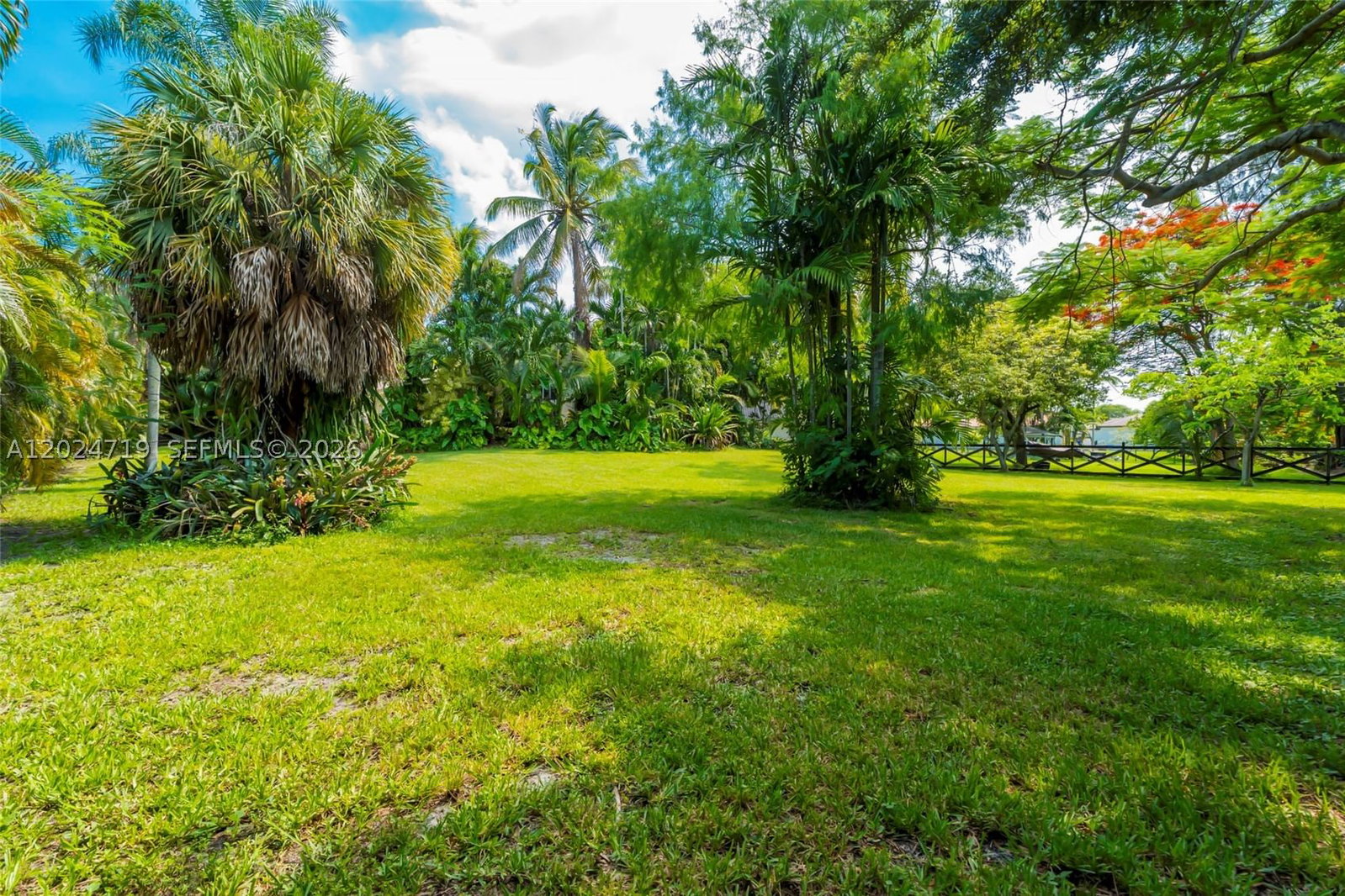 Real estate property located at 14501 18th Ct, Broward, Fla Fruit Lands Co, Davie, FL