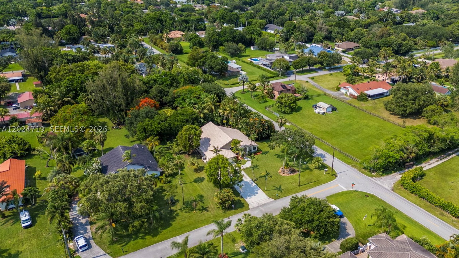 Real estate property located at 14501 18th Ct, Broward, Fla Fruit Lands Co, Davie, FL