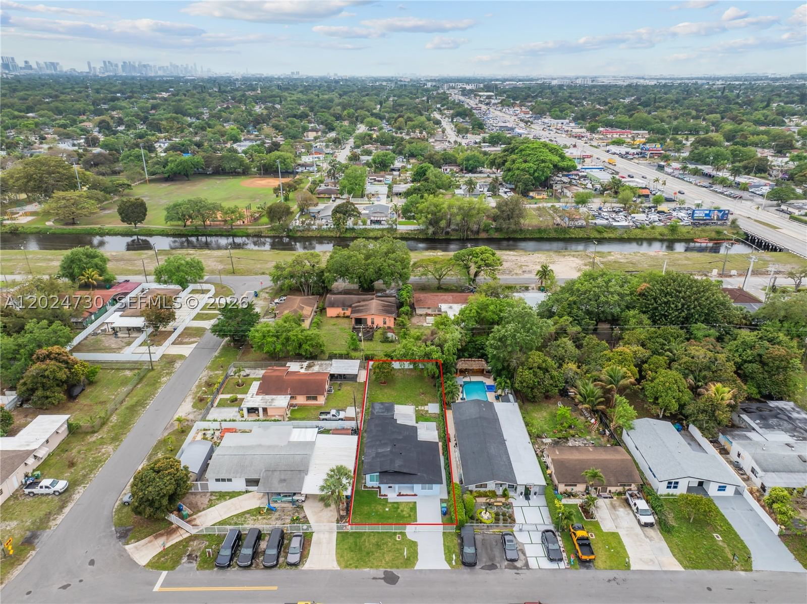 Real estate property located at 2520 108th St, Miami-dade, Golf Park Sec 2, Miami, FL