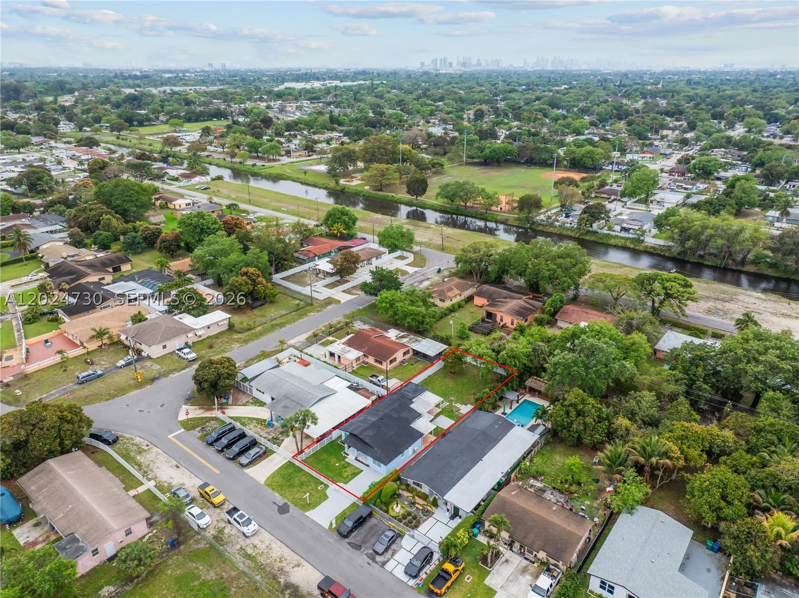 Real estate property located at 2520 108th St, Miami-dade, Golf Park Sec 2, Miami, FL