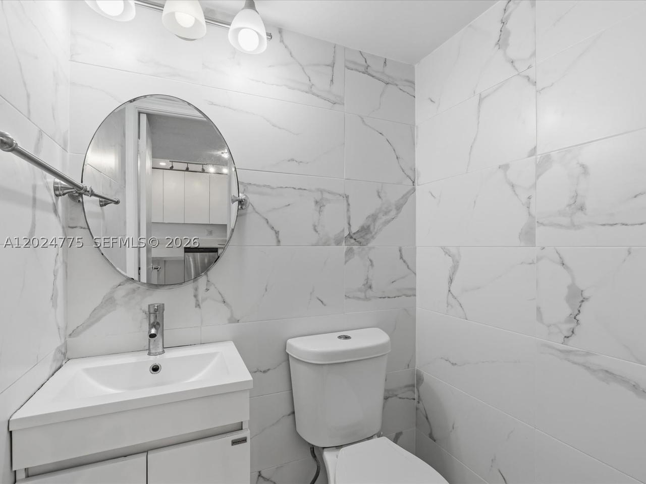 Real estate property located at 1817 Ocean Dr #918, Broward, Imperial Towers Condo, Hallandale Beach, FL