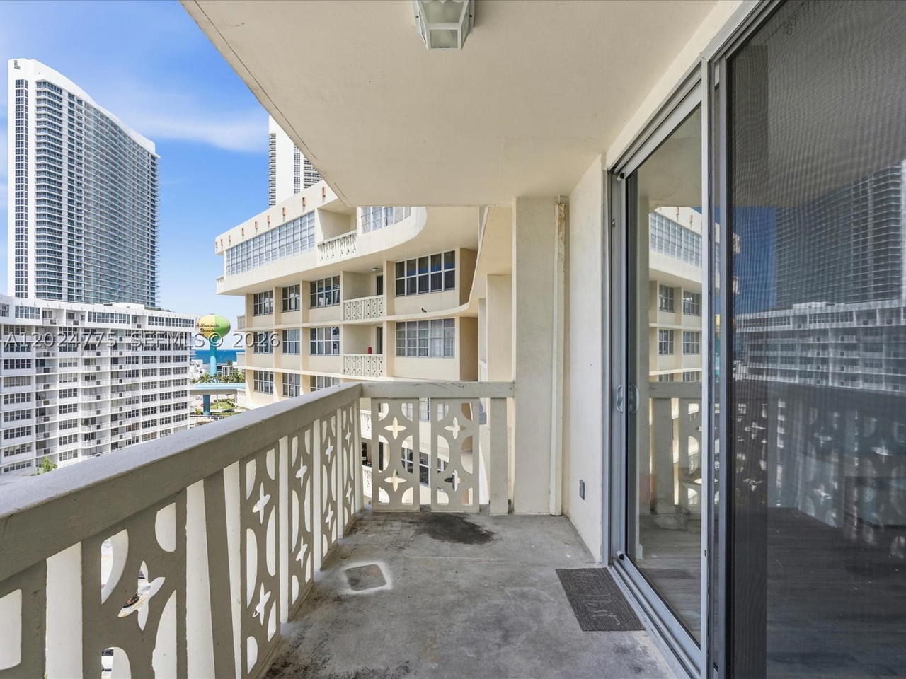 Real estate property located at 1817 Ocean Dr #918, Broward, Imperial Towers Condo, Hallandale Beach, FL