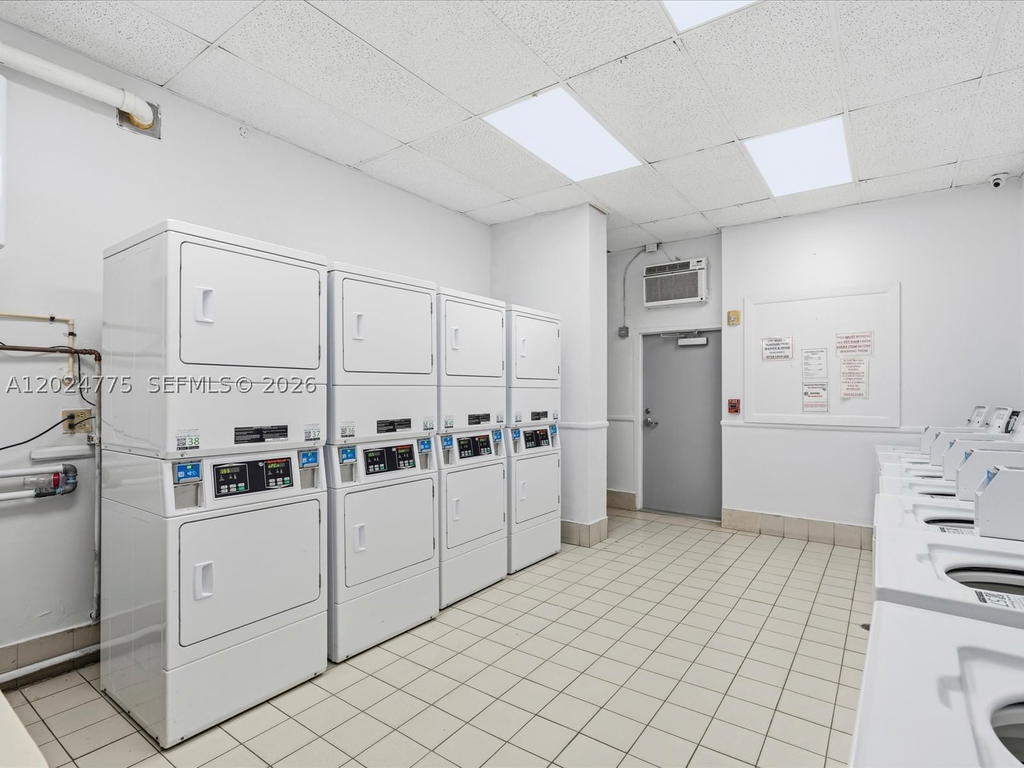 Real estate property located at 1817 Ocean Dr #918, Broward, Imperial Towers Condo, Hallandale Beach, FL