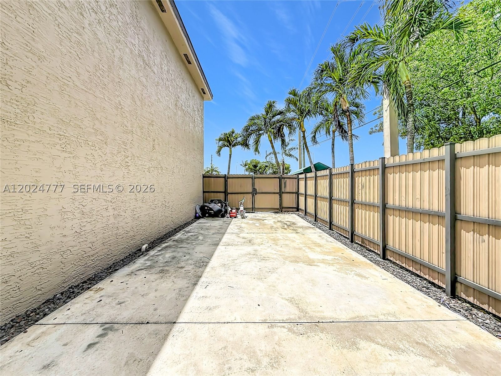 Real estate property located at 7699 36th Ave #1, Miami-dade, Villas Canarias Ii Condo, Hialeah, FL
