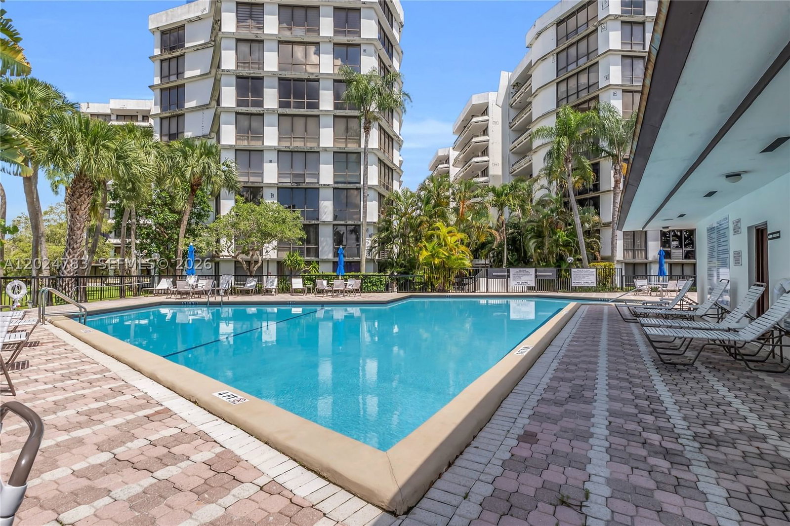 Real estate property located at 13951 Kendale Lakes Cir #208A, Miami-dade, Towers Of Kendale Lakes C, Miami, FL