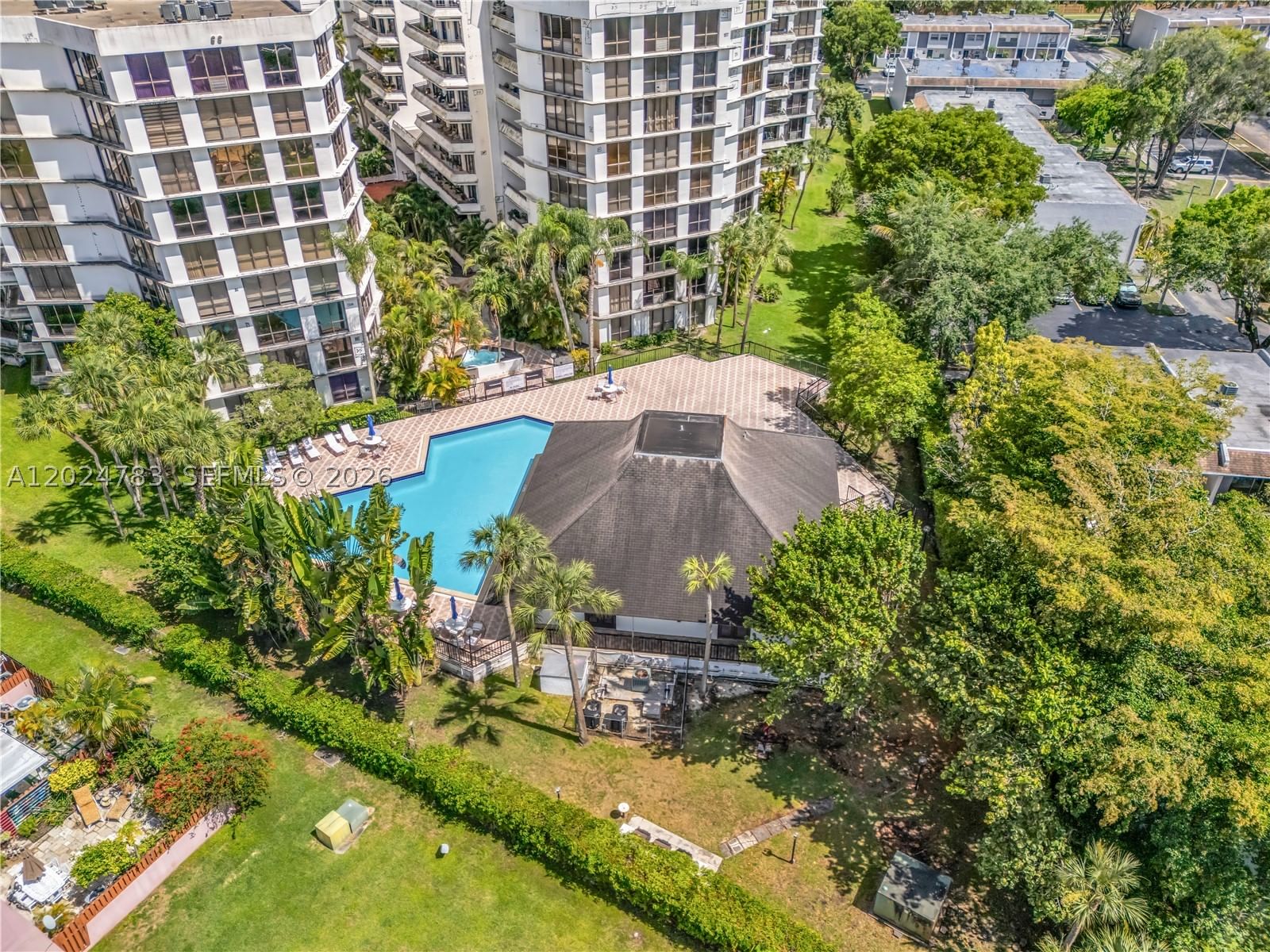Real estate property located at 13951 Kendale Lakes Cir #208A, Miami-dade, Towers Of Kendale Lakes C, Miami, FL