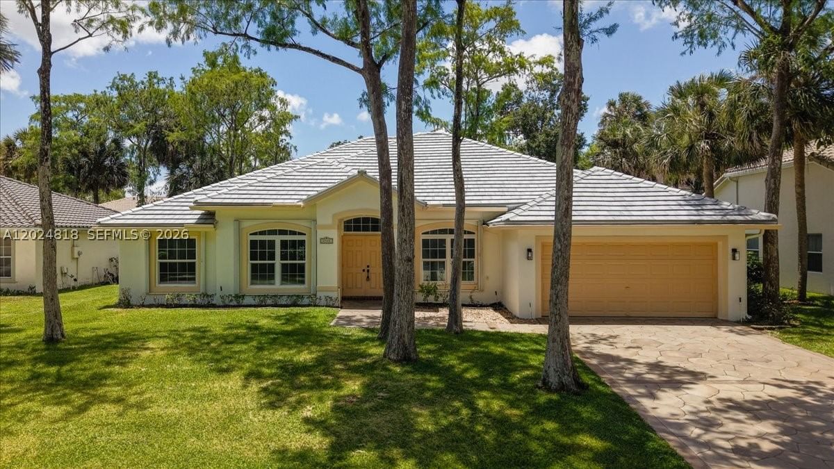 Real estate property located at 6508 54th Ct, Broward, Boulevard Forest, Lauderhill, FL
