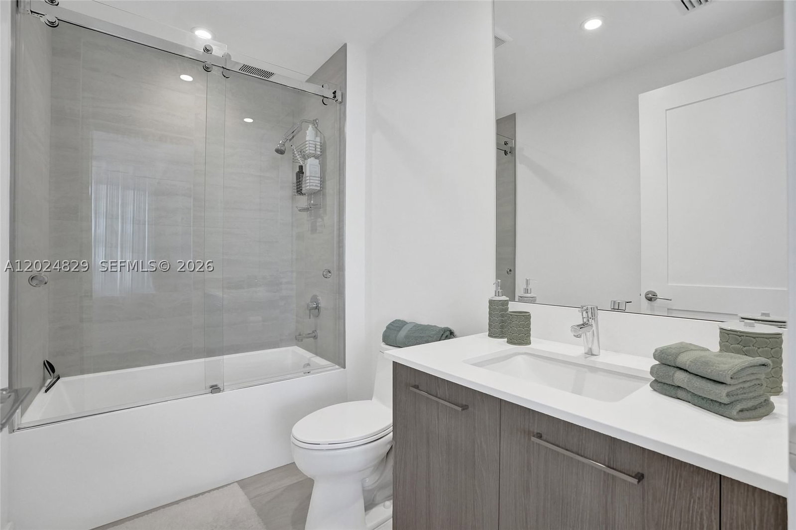 Real estate property located at 153 Seabreeze Boulevard #1403-S, Broward, Selene Oceanfront, Fort Lauderdale, FL