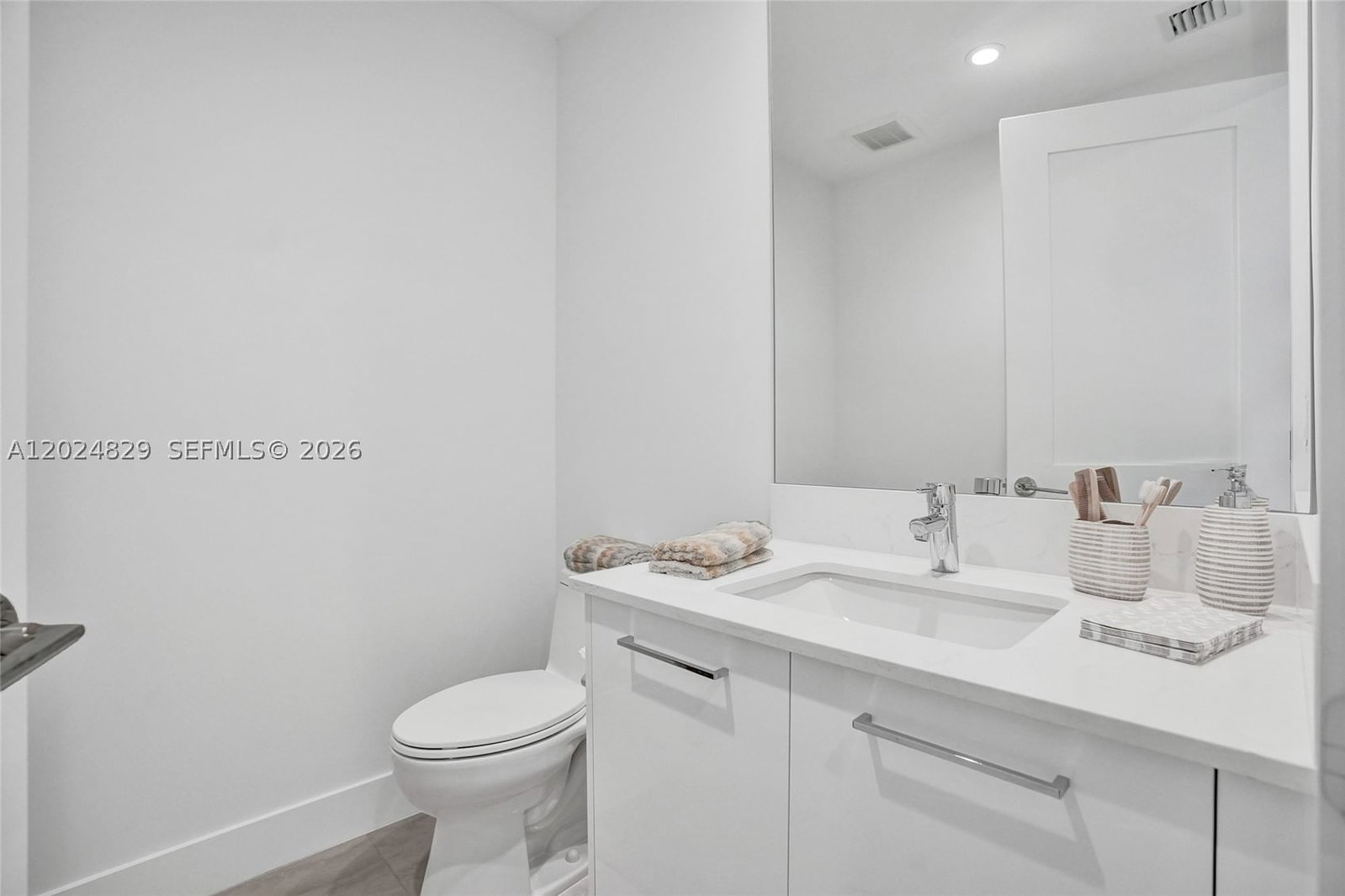 Real estate property located at 153 Seabreeze Boulevard #1403-S, Broward, Selene Oceanfront, Fort Lauderdale, FL