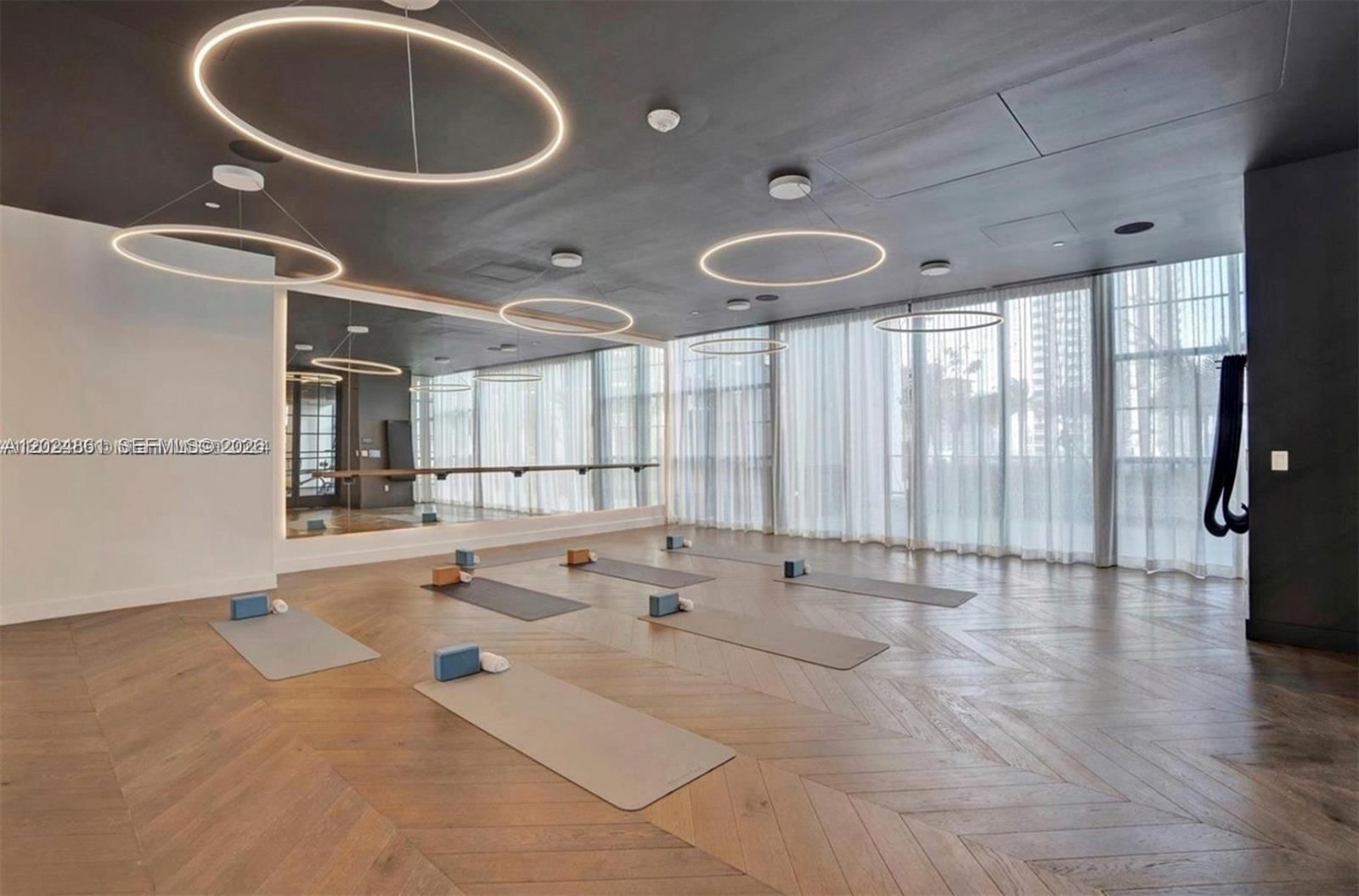 Real estate property located at 159 6th St #2508, Miami-dade, Gale Hotel And Residences, Miami, FL