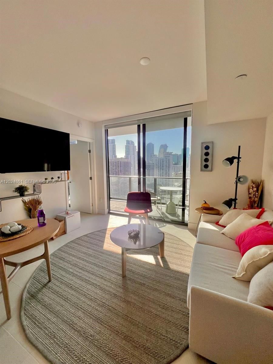 Real estate property located at 159 6th St #2508, Miami-dade, Gale Hotel And Residences, Miami, FL
