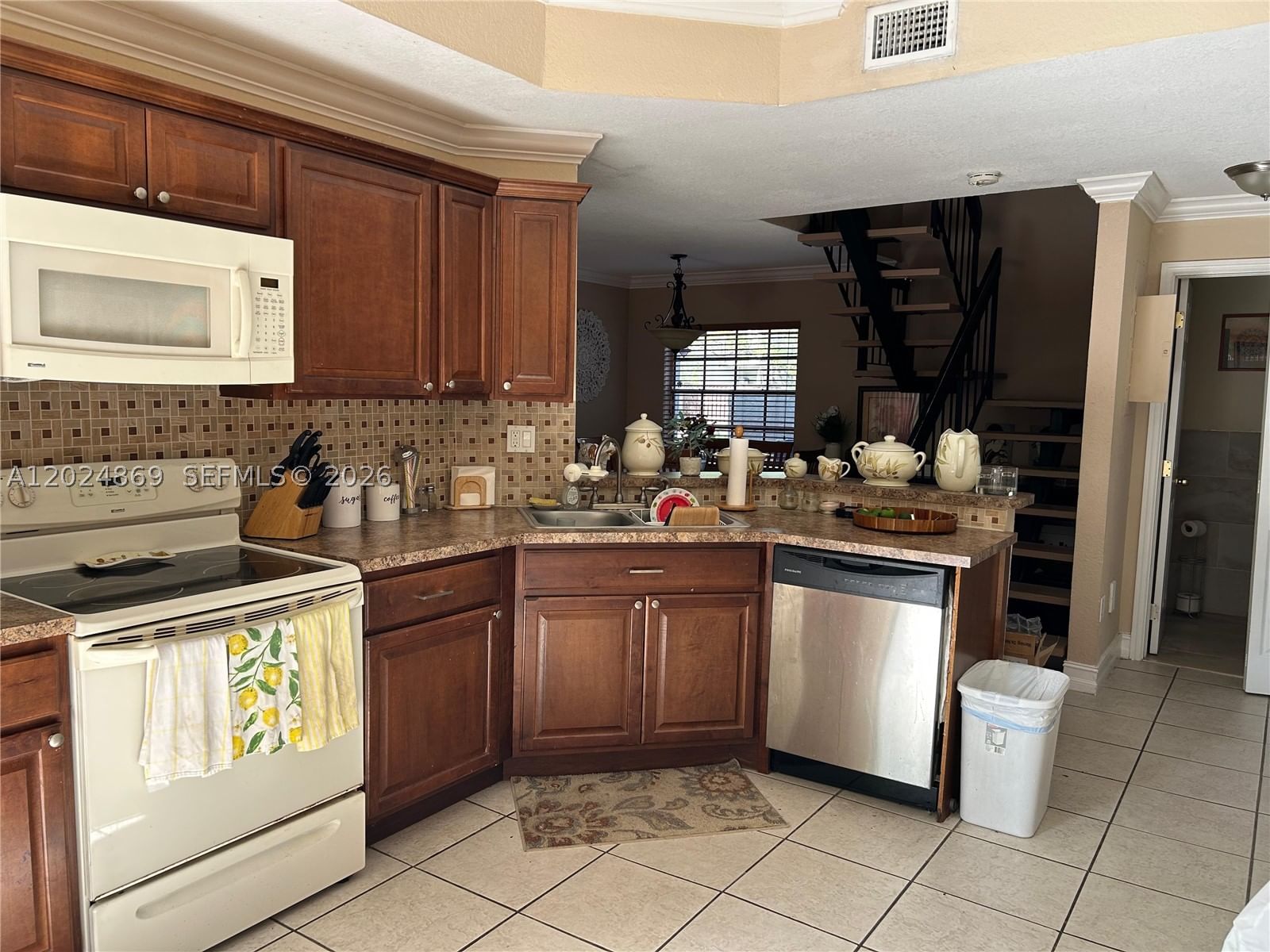 Real estate property located at 10420 154 Ct #5, Other, Palm Point Sec 2, Other, FL