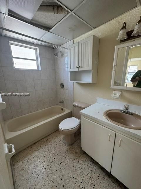 Real estate property located at 525 69th St #101, Miami-dade, Bella Venezia Condo, Hialeah, FL