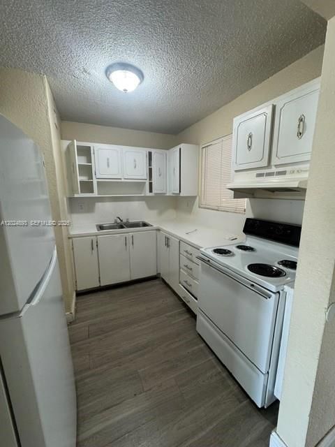 Real estate property located at 525 69th St #101, Miami-dade, Bella Venezia Condo, Hialeah, FL