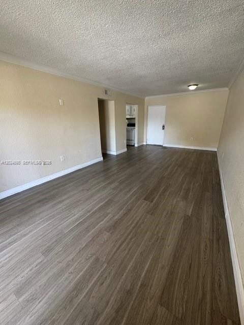 Real estate property located at 525 69th St #101, Miami-dade, Bella Venezia Condo, Hialeah, FL