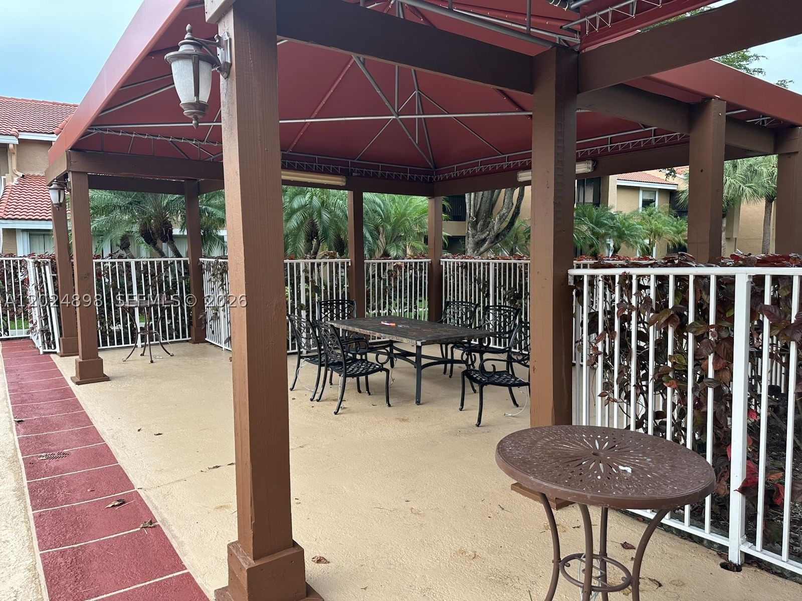 Real estate property located at 15560 104th Ter #614, Miami-dade, Biscayne Beach Club Condo, Miami, FL