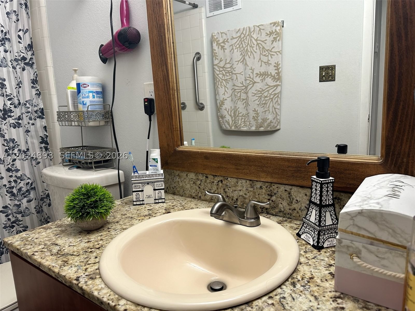 Real estate property located at 15560 104th Ter #614, Miami-dade, Biscayne Beach Club Condo, Miami, FL