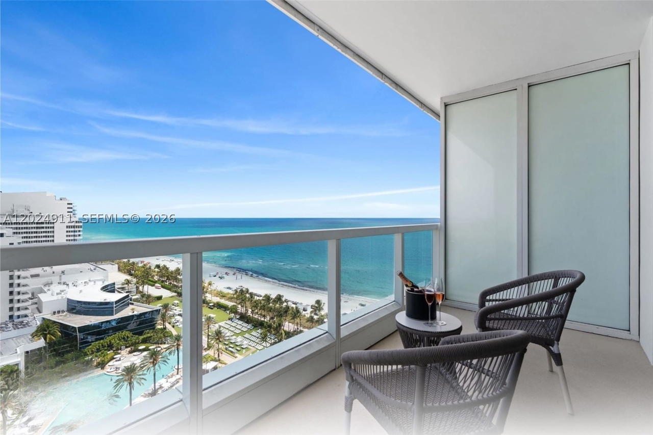 Real estate property located at 4391 Collins Ave #1002, Miami-dade, Fontainebleau Iii Ocean C, Miami Beach, FL