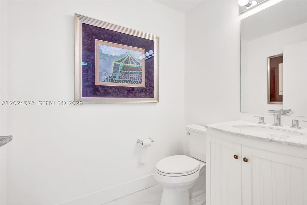 Real estate property located at 601 36th St #1508, Miami-dade, Blue Condo, Miami, FL