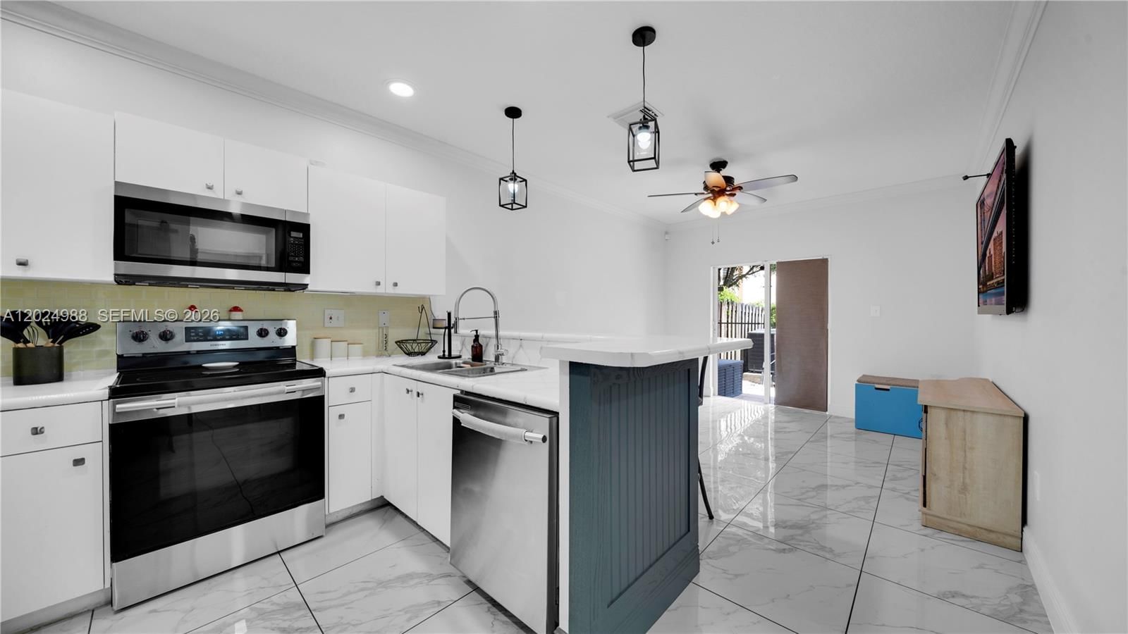 Real estate property located at 11276 229th Ter, Miami-dade, Silver Palm Homes, Miami, FL