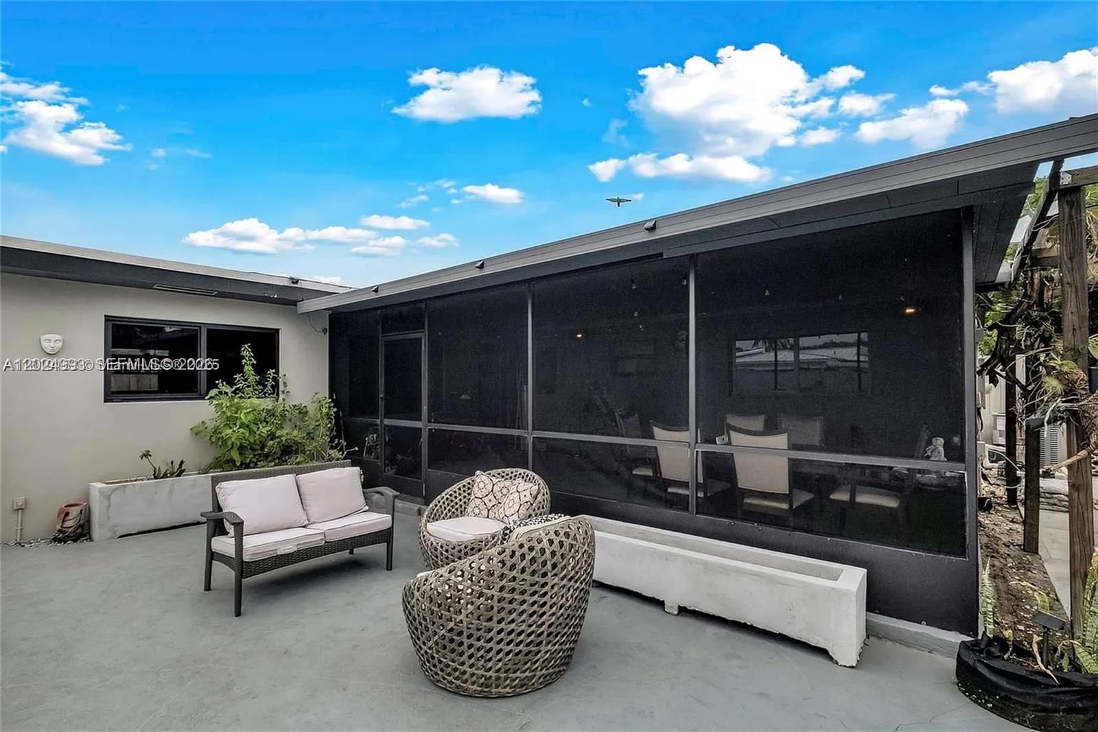 Real estate property located at 530 39th St, Broward, Lloyd Estates Add Resub, Oakland Park, FL