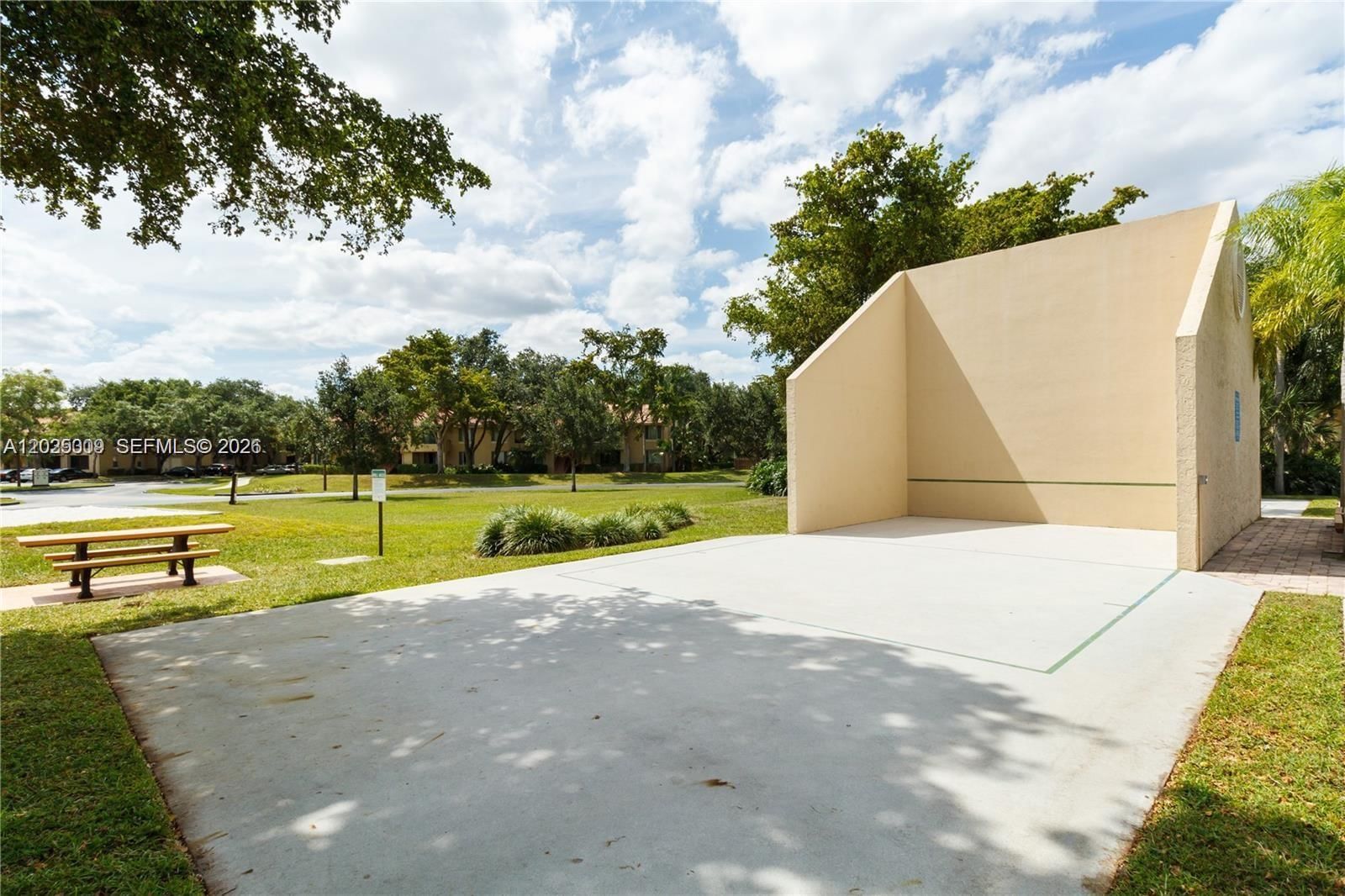 Real estate property located at 951 Lyons Rd #6206, Broward, Coco Parc Condo, Coconut Creek, FL