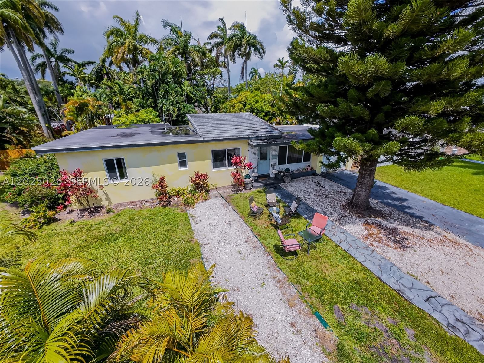 Real estate property located at 548 East Dr, Miami-dade, Country Club Estates Sec, Miami Springs, FL
