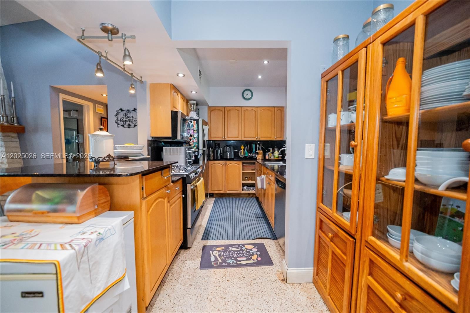 Real estate property located at 548 East Dr, Miami-dade, Country Club Estates Sec, Miami Springs, FL
