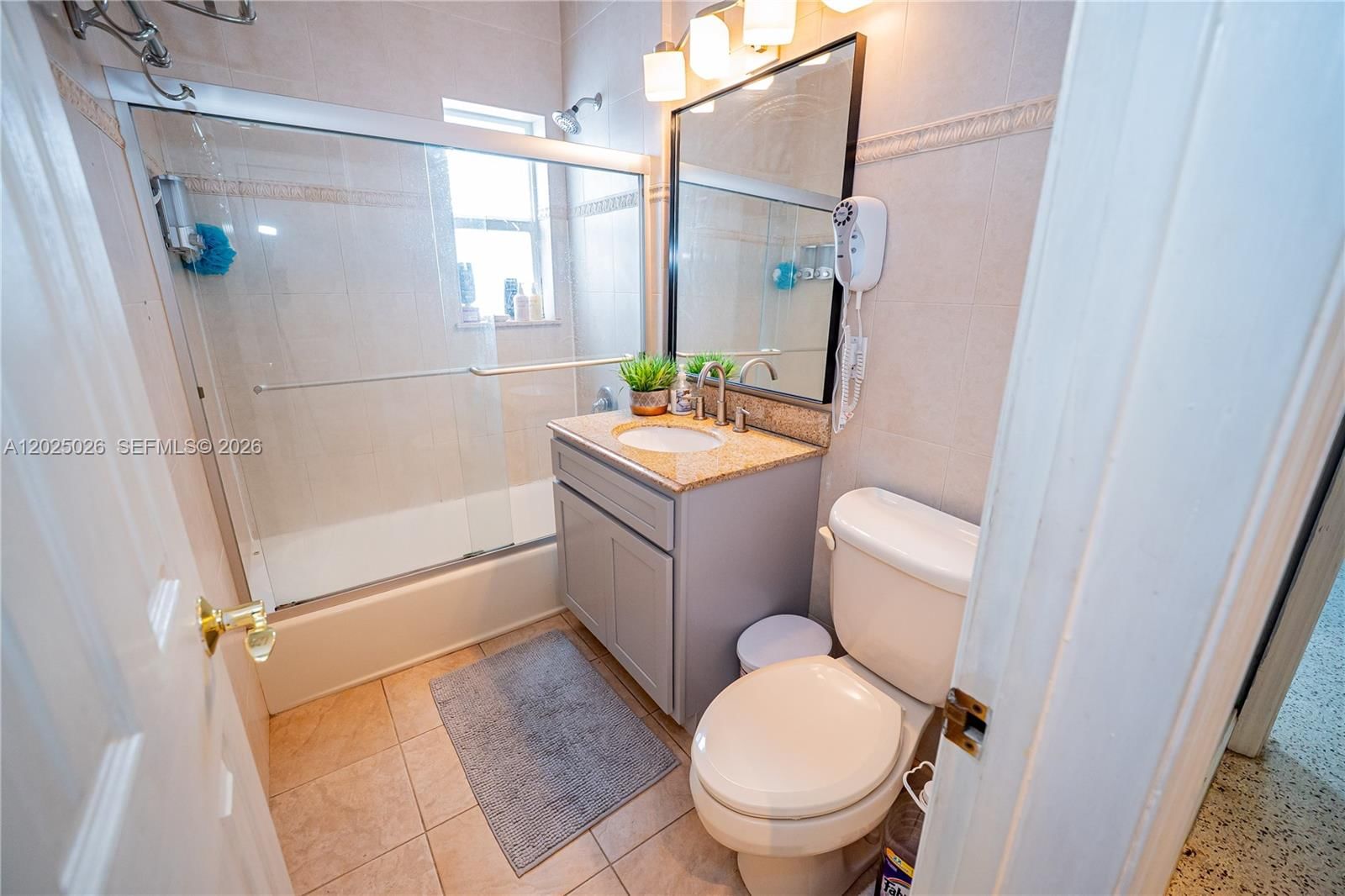 Real estate property located at 548 East Dr, Miami-dade, Country Club Estates Sec, Miami Springs, FL