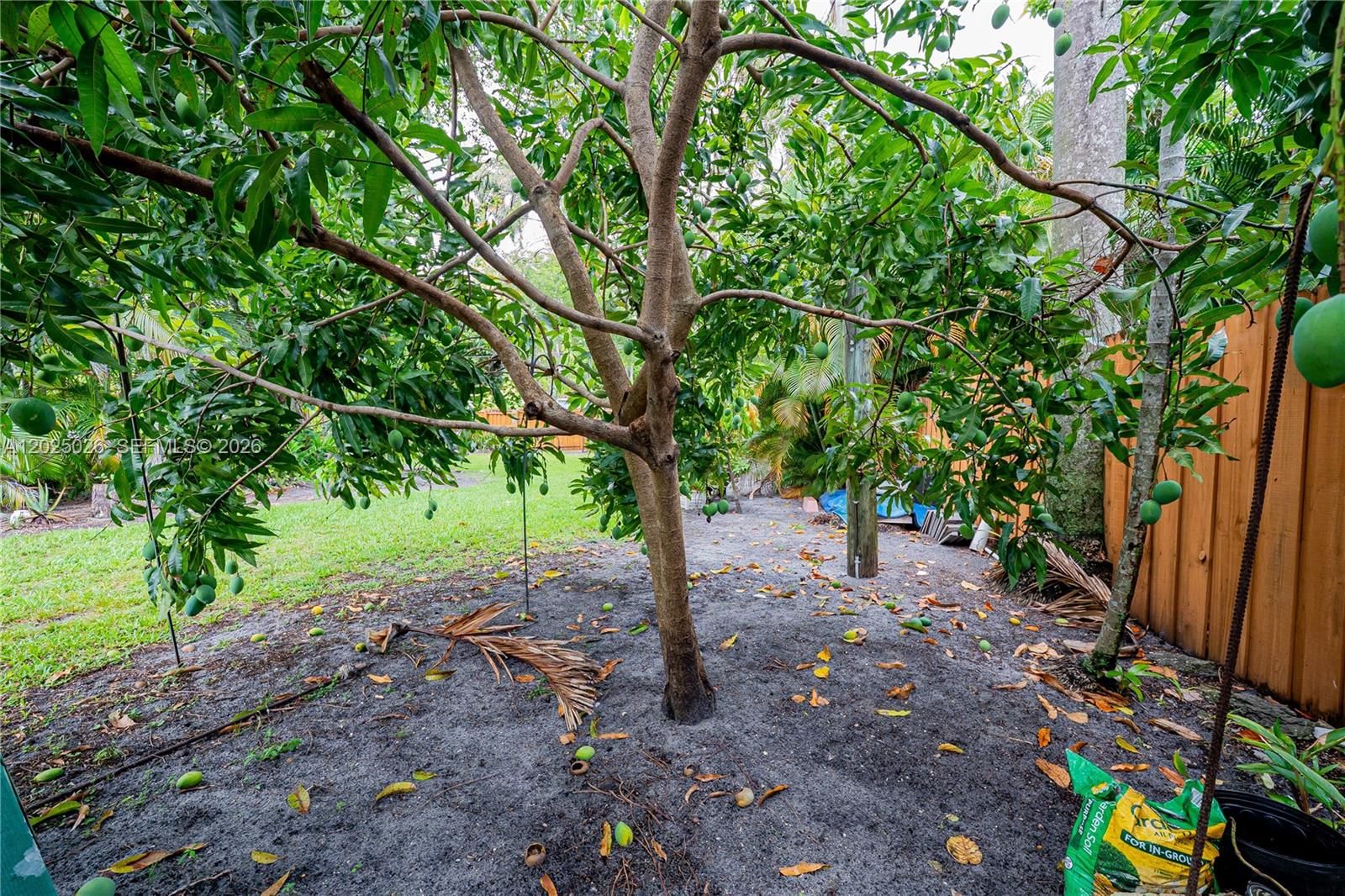 Real estate property located at 548 East Dr, Miami-dade, Country Club Estates Sec, Miami Springs, FL