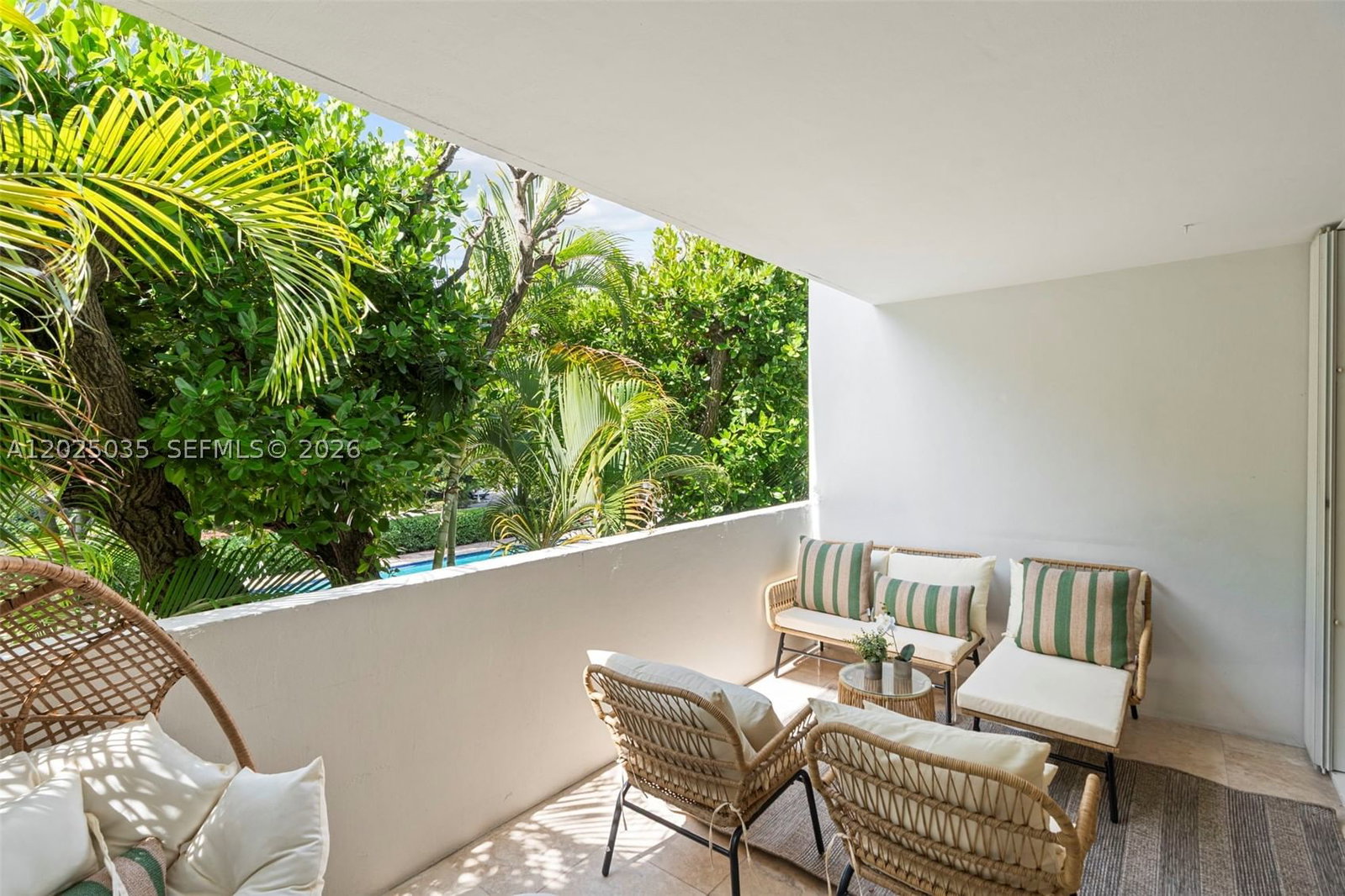 Real estate property located at 155 Ocean Lane Dr #205, Miami-dade, Commodore Club West Condo, Key Biscayne, FL