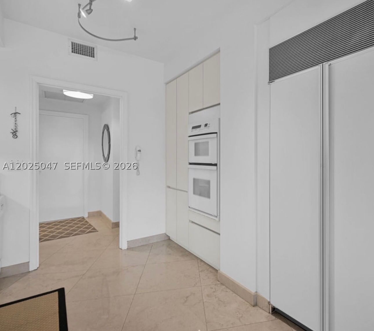 Real estate property located at 9601 Collins Ave #403, Miami-dade, Majestic Tower, Bal Harbour, FL