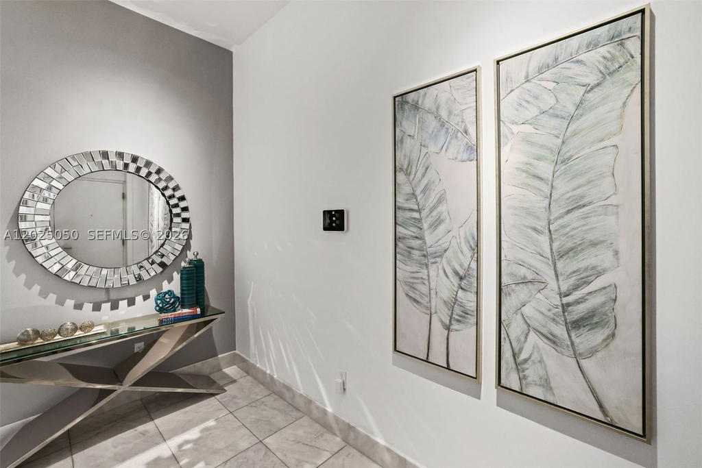 Real estate property located at 2001 Meridian Ave #101, Miami-dade, The Meridian Condo, Miami Beach, FL
