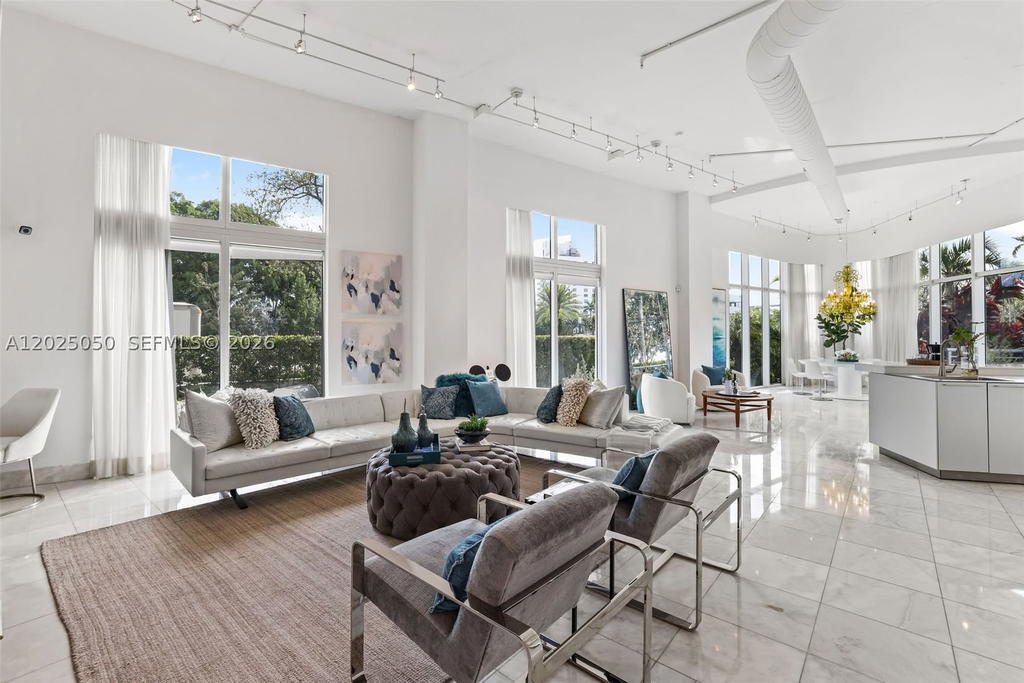 Real estate property located at 2001 Meridian Ave #101, Miami-dade, The Meridian Condo, Miami Beach, FL