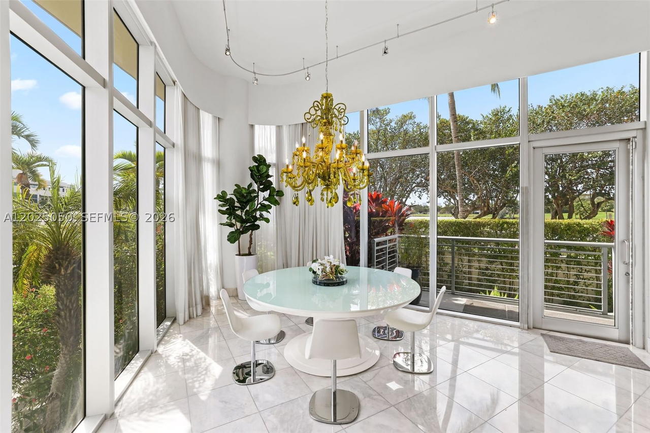 Real estate property located at 2001 Meridian Ave #101, Miami-dade, The Meridian Condo, Miami Beach, FL