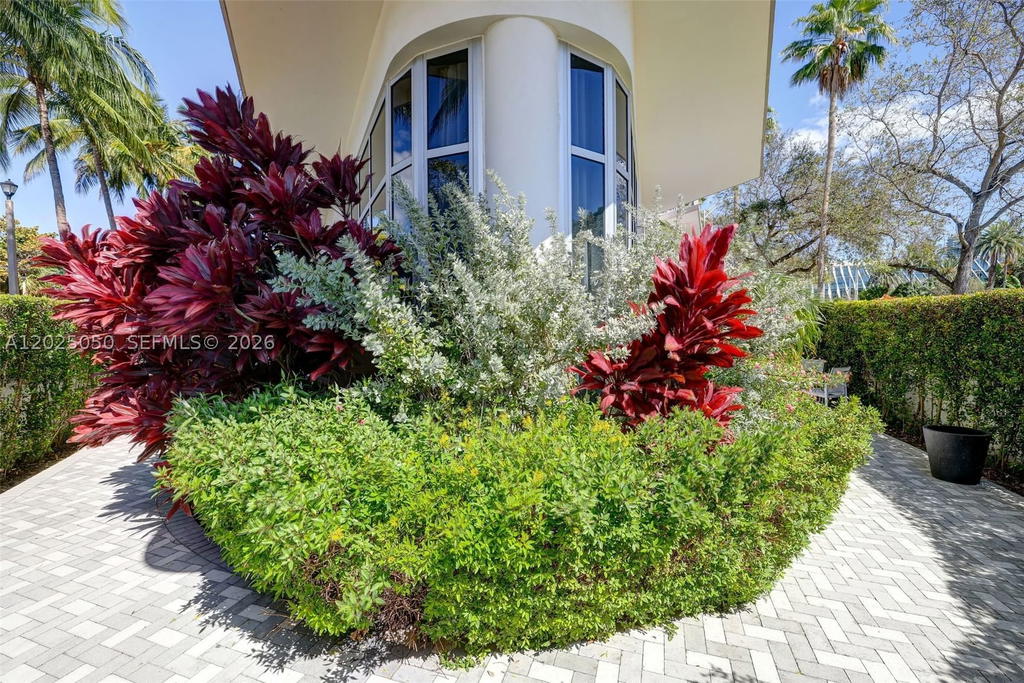 Real estate property located at 2001 Meridian Ave #101, Miami-dade, The Meridian Condo, Miami Beach, FL
