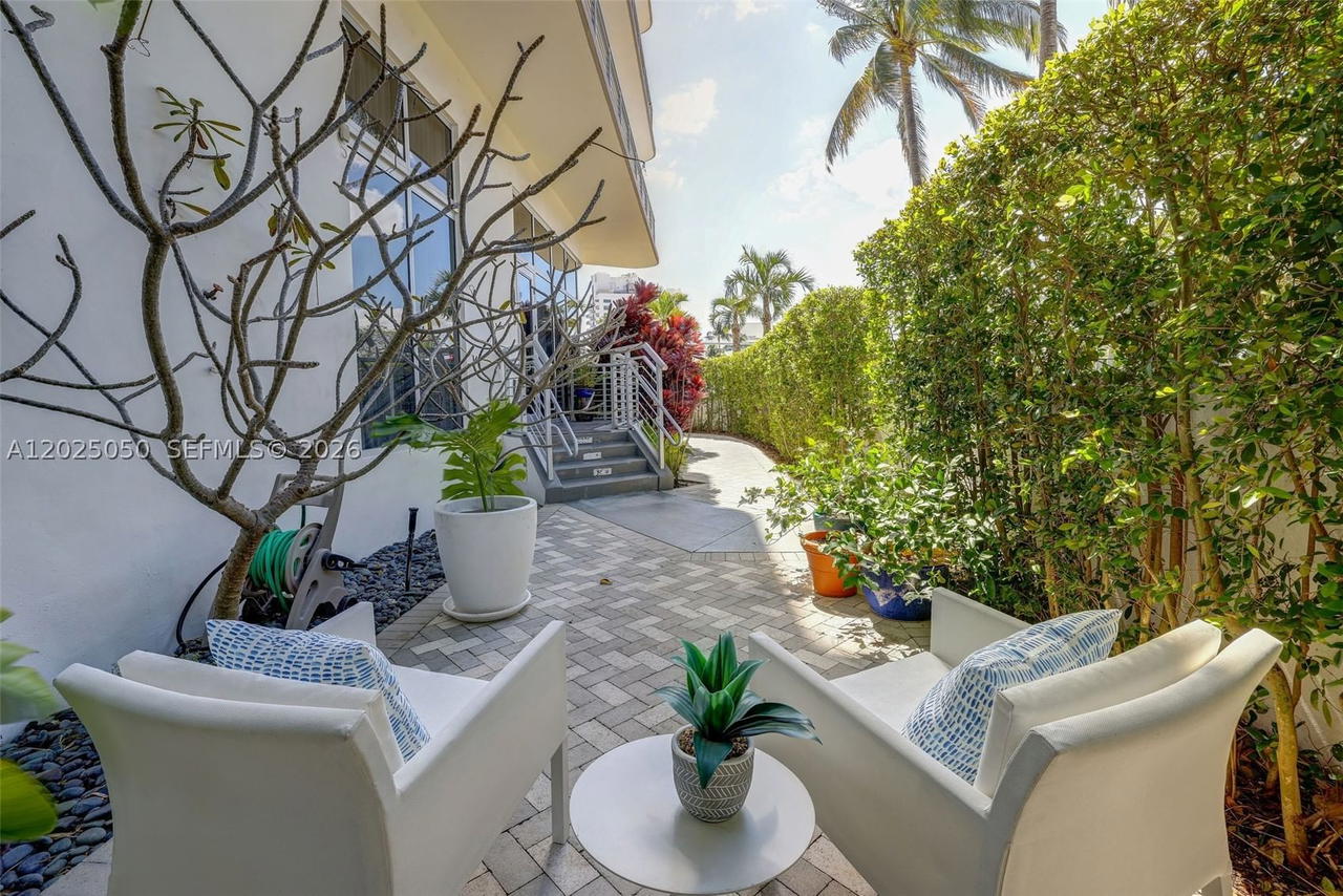 Real estate property located at 2001 Meridian Ave #101, Miami-dade, The Meridian Condo, Miami Beach, FL