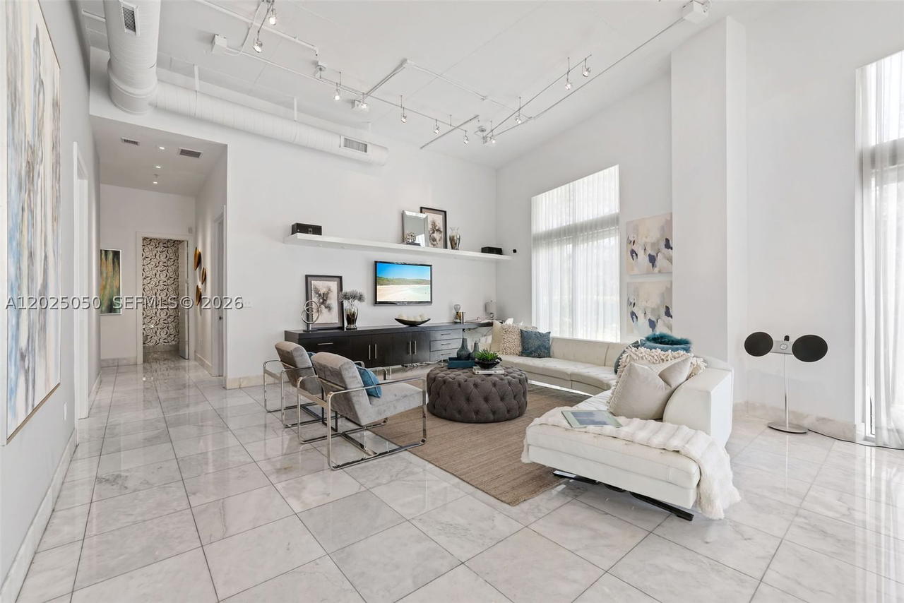 Real estate property located at 2001 Meridian Ave #101, Miami-dade, The Meridian Condo, Miami Beach, FL