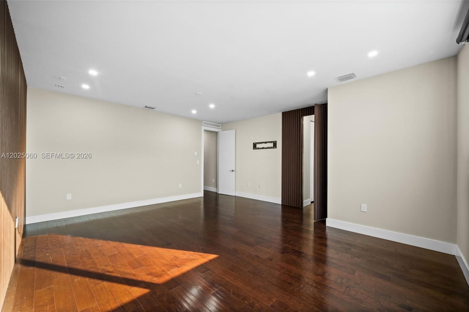 Real estate property located at 7534 98th Ave, Miami-dade, Doral Commons Residential, Doral, FL