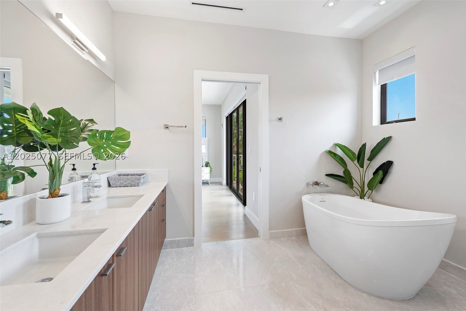 Real estate property located at 850 Washington St, Broward, Hollywood Golf Estates Se, Hollywood, FL