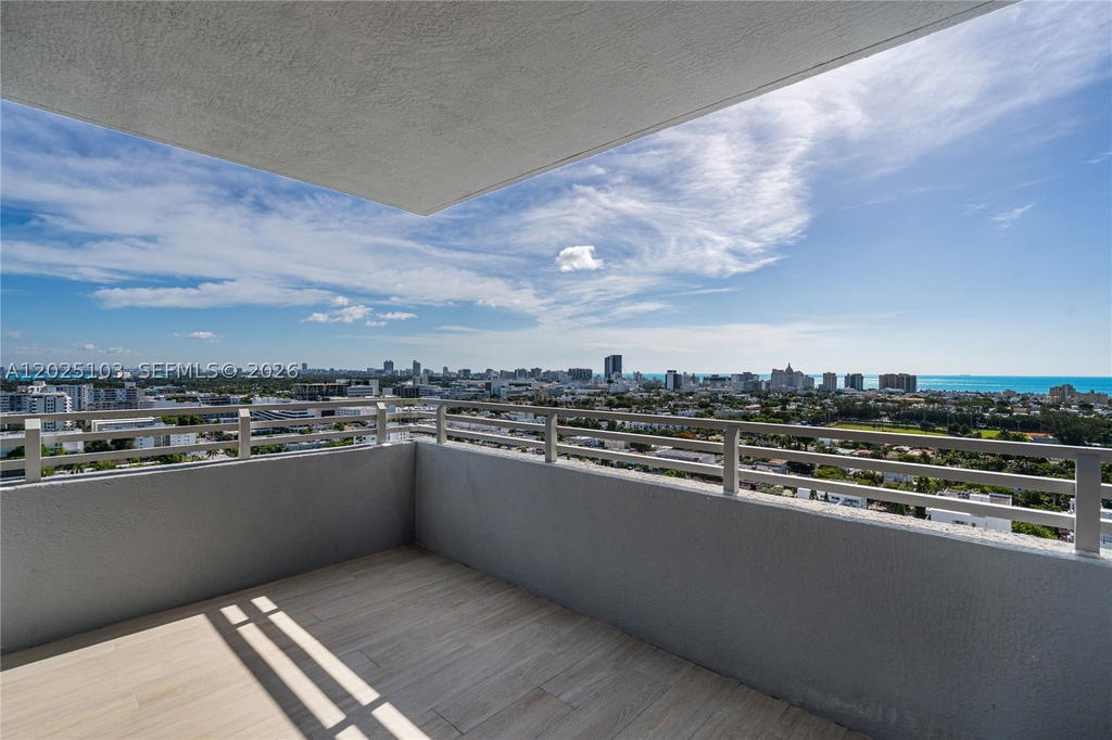 Real estate property located at 1330 West Ave #2107, Miami-dade, The Waverly At South Beac, Miami Beach, FL