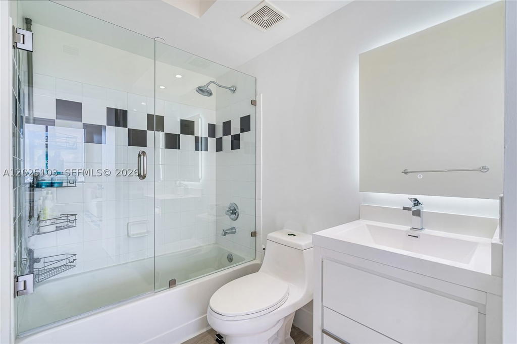 Real estate property located at 1330 West Ave #2107, Miami-dade, The Waverly At South Beac, Miami Beach, FL