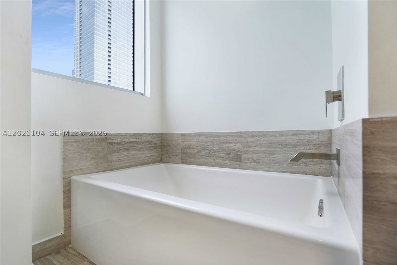 Real estate property located at 1300 Brickell Bay Dr #3402, Miami-dade, Brickellhouse Condo, Miami, FL