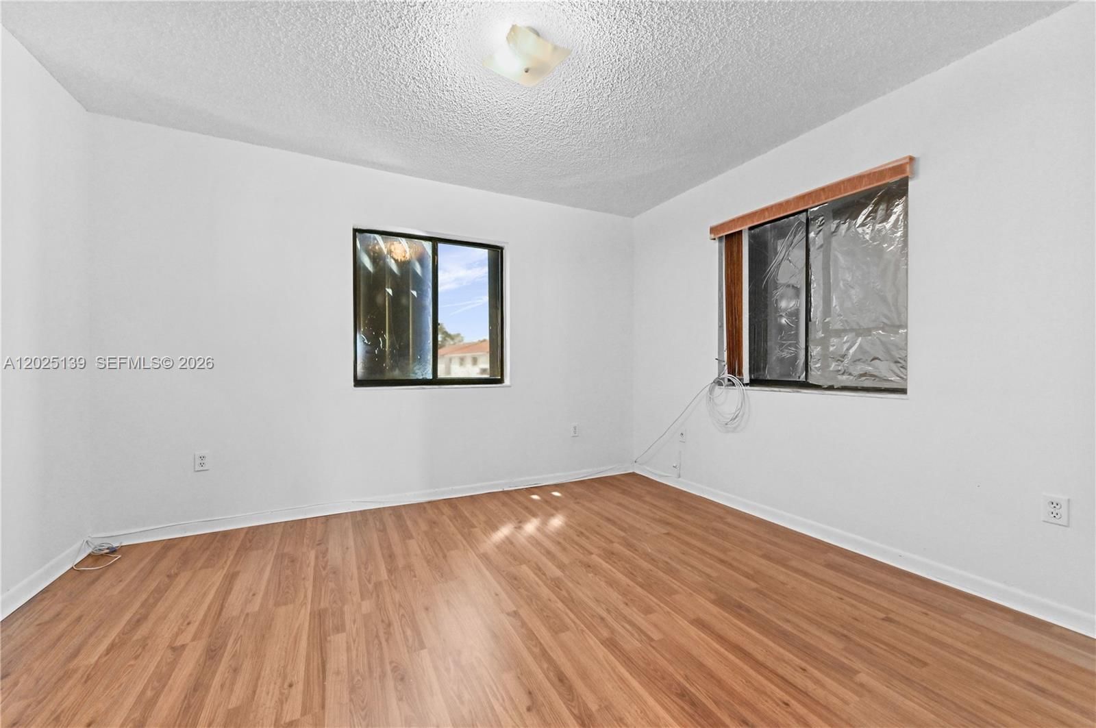 Real estate property located at 2433 52nd Pl #8-1, Miami-dade, Villas Of Westland Condo, Hialeah, FL